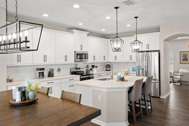 1216 MULTIFLORA LOOP, Lutz, FL 33558