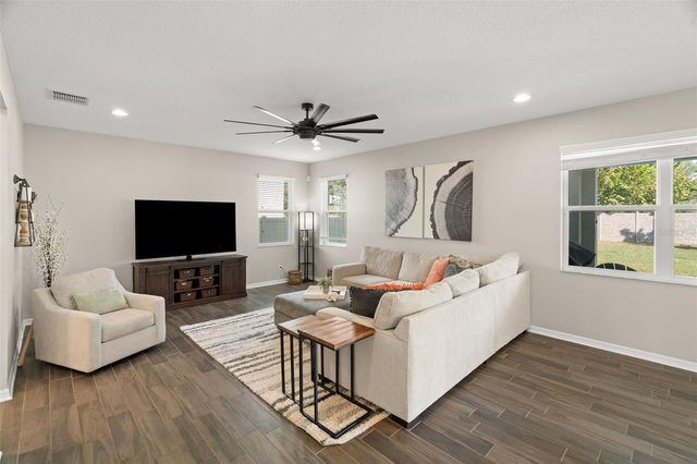 1216 MULTIFLORA LOOP, Lutz, FL 33558