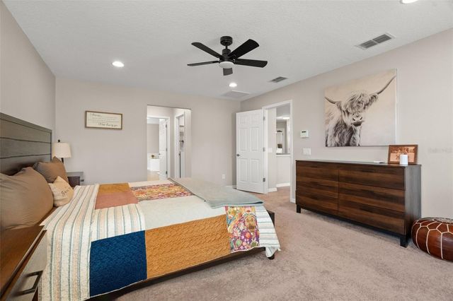 1216 MULTIFLORA LOOP, Lutz, FL 33558