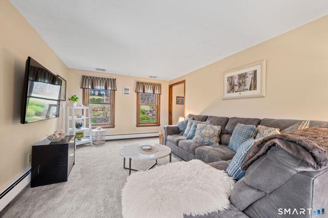 31 Uncas Drive, Hebron, CT 06231