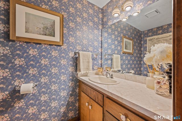 31 Uncas Drive, Hebron, CT 06231