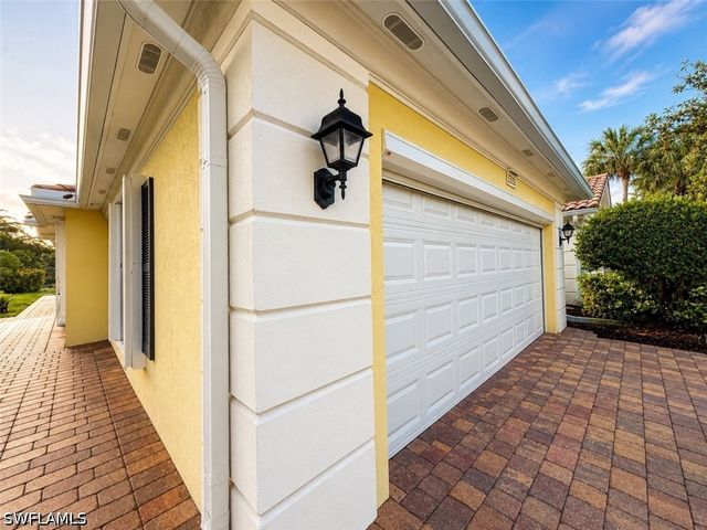 28869 Vermillion LN, Bonita Springs, FL 34135