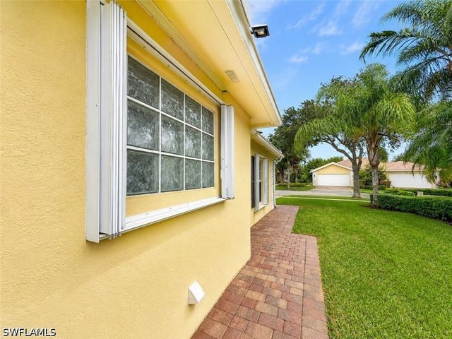28869 Vermillion LN, Bonita Springs, FL 34135