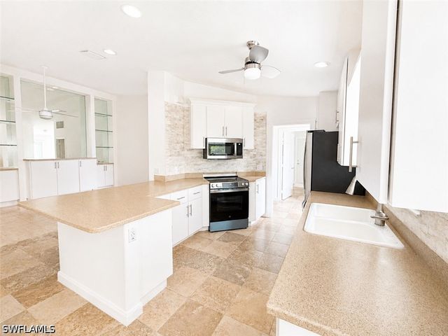 28869 Vermillion LN, Bonita Springs, FL 34135