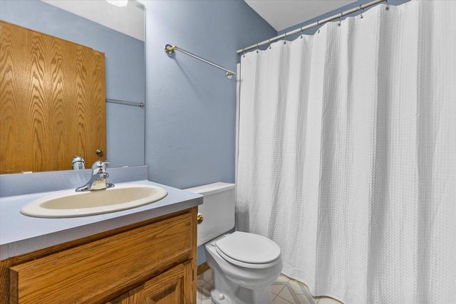 18525 Brookridge DRIVE, Brookfield, WI 53045