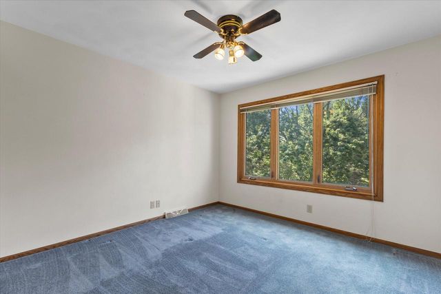 18525 Brookridge DRIVE, Brookfield, WI 53045
