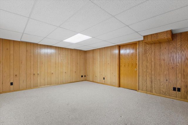 18525 Brookridge DRIVE, Brookfield, WI 53045