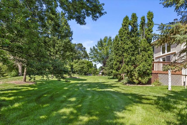 18525 Brookridge DRIVE, Brookfield, WI 53045