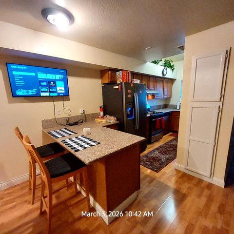 4261 taylor St, Sacramento, CA 95838