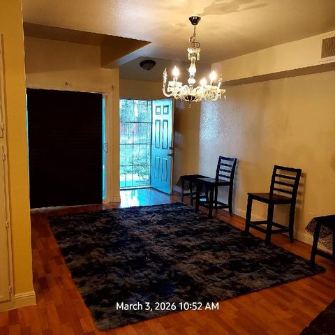 4261 taylor St, Sacramento, CA 95838