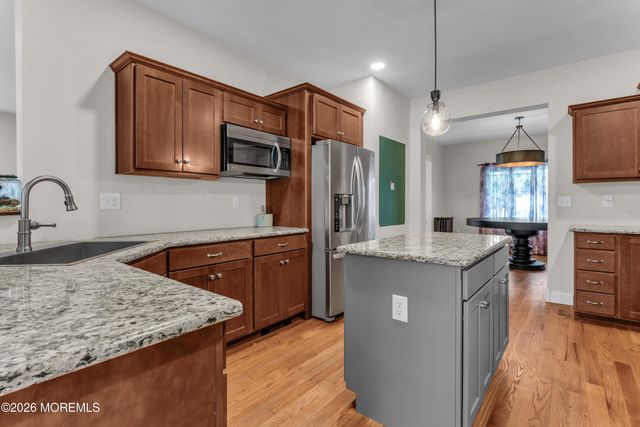 83 Center Avenue, Atlantic Highlands, NJ 07716