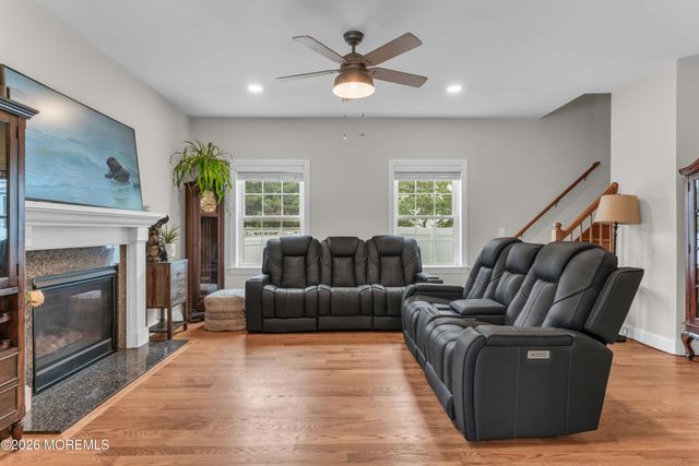 83 Center Avenue, Atlantic Highlands, NJ 07716