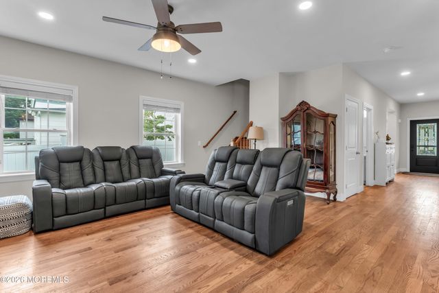 83 Center Avenue, Atlantic Highlands, NJ 07716