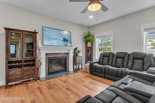 83 Center Avenue, Atlantic Highlands, NJ 07716