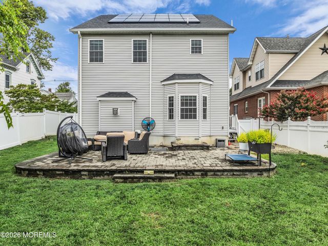 83 Center Avenue, Atlantic Highlands, NJ 07716