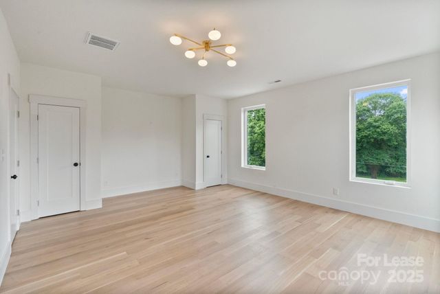 129 French Street B, Charlotte, NC 28216