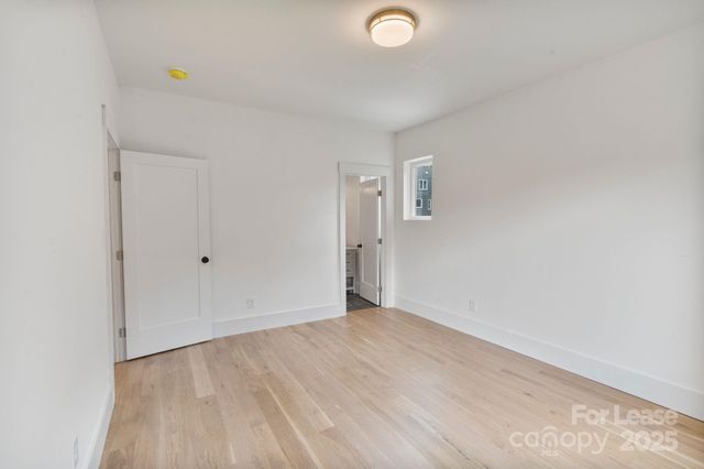 129 French Street B, Charlotte, NC 28216