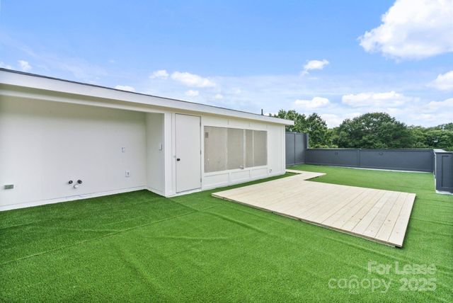 129 French Street B, Charlotte, NC 28216