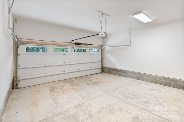 129 French Street B, Charlotte, NC 28216