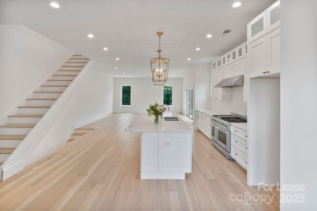 129 French Street B, Charlotte, NC 28216