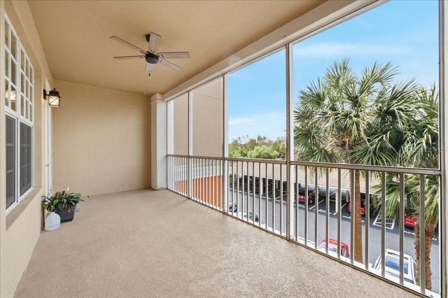 7903 SEMINOLE BOULEVARD 2305, Seminole, FL 33772