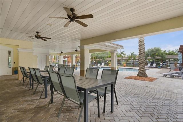 7903 SEMINOLE BOULEVARD 2305, Seminole, FL 33772
