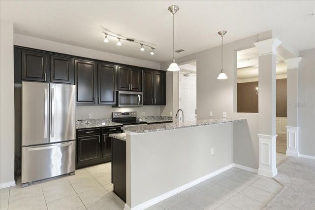 7903 SEMINOLE BOULEVARD 2305, Seminole, FL 33772