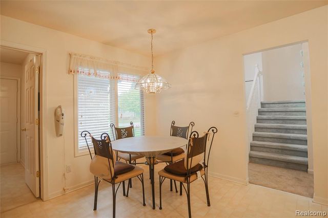 16768 Pearlcreek Court, Macomb, MI 48042