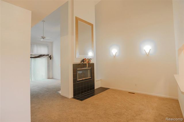 16768 Pearlcreek Court, Macomb, MI 48042