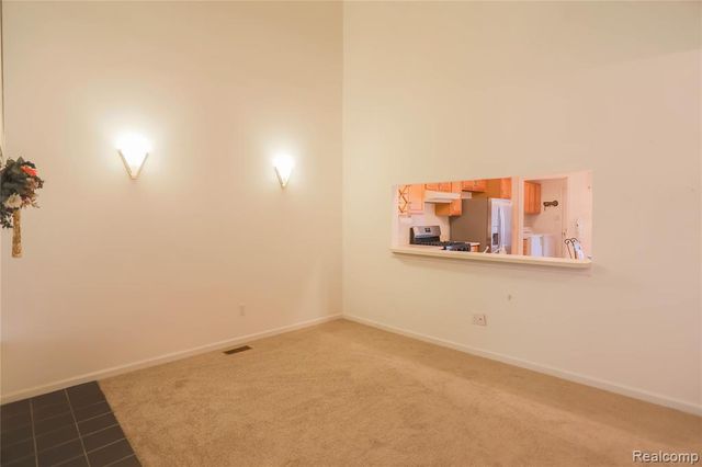 16768 Pearlcreek Court, Macomb, MI 48042