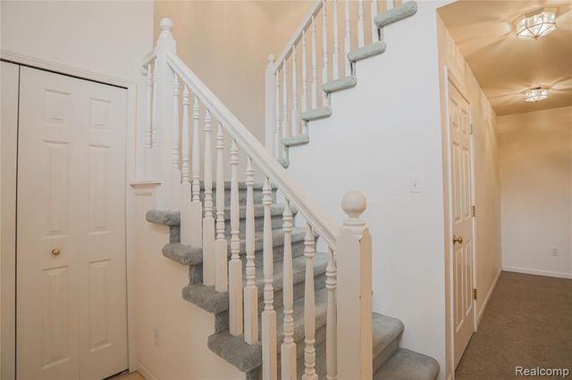 16768 Pearlcreek Court, Macomb, MI 48042