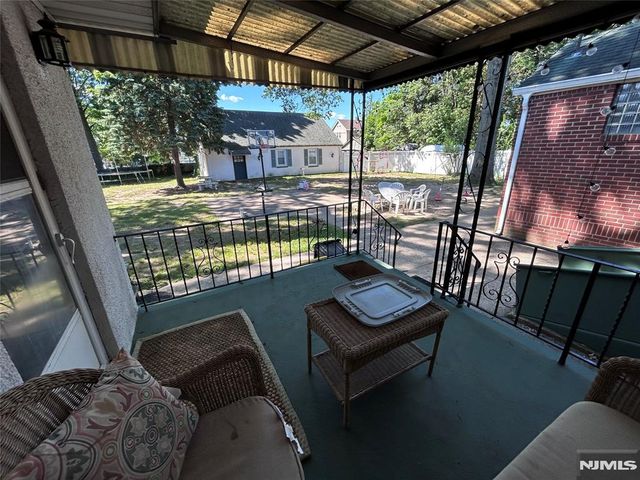 126 Parker Avenue, Hawthorne, NJ 07506