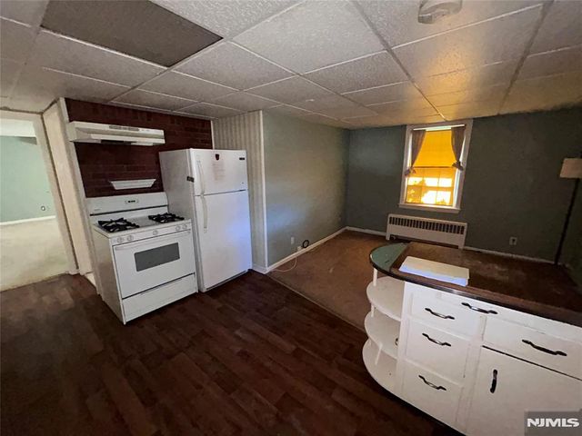 126 Parker Avenue, Hawthorne, NJ 07506