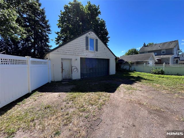126 Parker Avenue, Hawthorne, NJ 07506