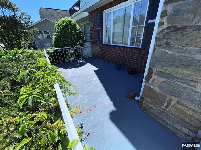 126 Parker Avenue, Hawthorne, NJ 07506