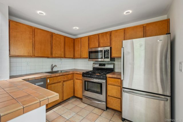 736 Route 9W S, Nyack, NY 10960