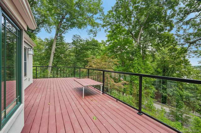 736 Route 9W S, Nyack, NY 10960