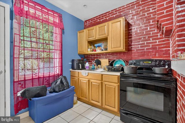 3104 EMERALD ST, Philadelphia, PA 19134