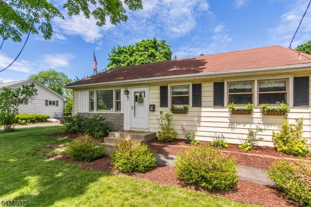 7 West St, Roxbury Twp., NJ 07876