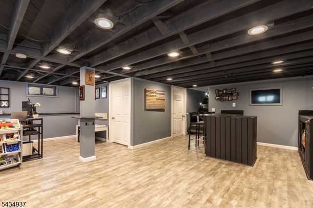 7 West St, Roxbury Twp., NJ 07876
