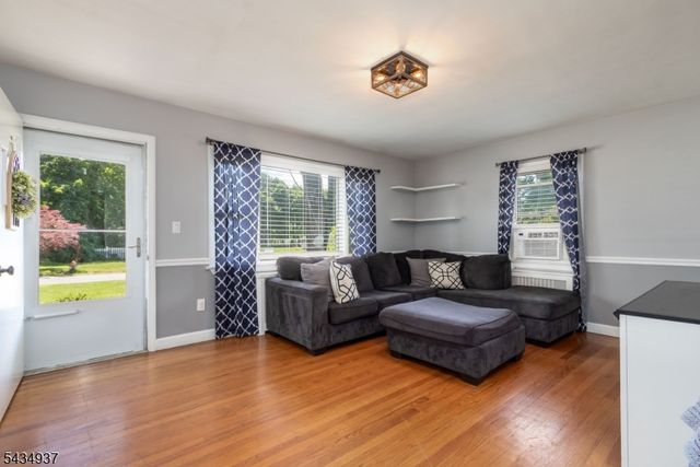 7 West St, Roxbury Twp., NJ 07876