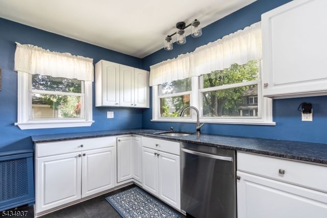 7 West St, Roxbury Twp., NJ 07876