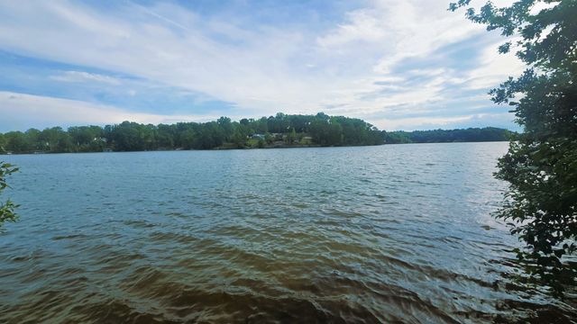 274 Edgewater Road, Inman, SC 29349