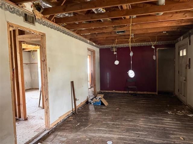 2405 Gardenia Street, Lake Charles, LA 70601