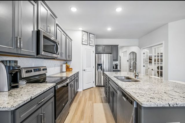 2938 Campanella Dr, Murfreesboro, TN 37128