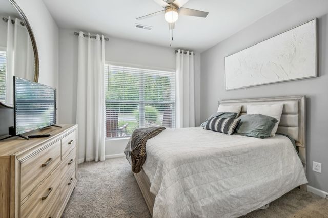 2938 Campanella Dr, Murfreesboro, TN 37128