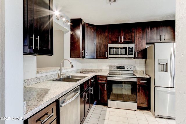 201 Orange Grove Drive B, Ormond Beach, FL 32174