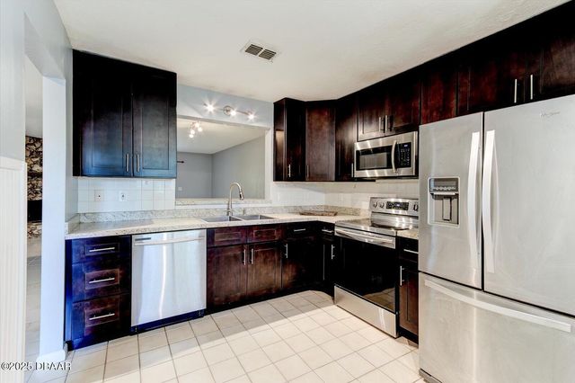 201 Orange Grove Drive B, Ormond Beach, FL 32174