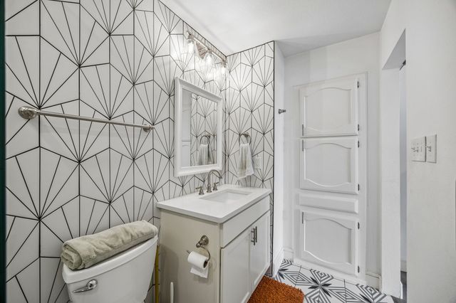 11759 Kilkirk Lane, Dallas, TX 75228