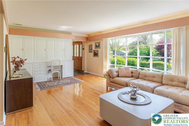 3523 Lindberg Avenue, South Whitehall Twp, PA 18103